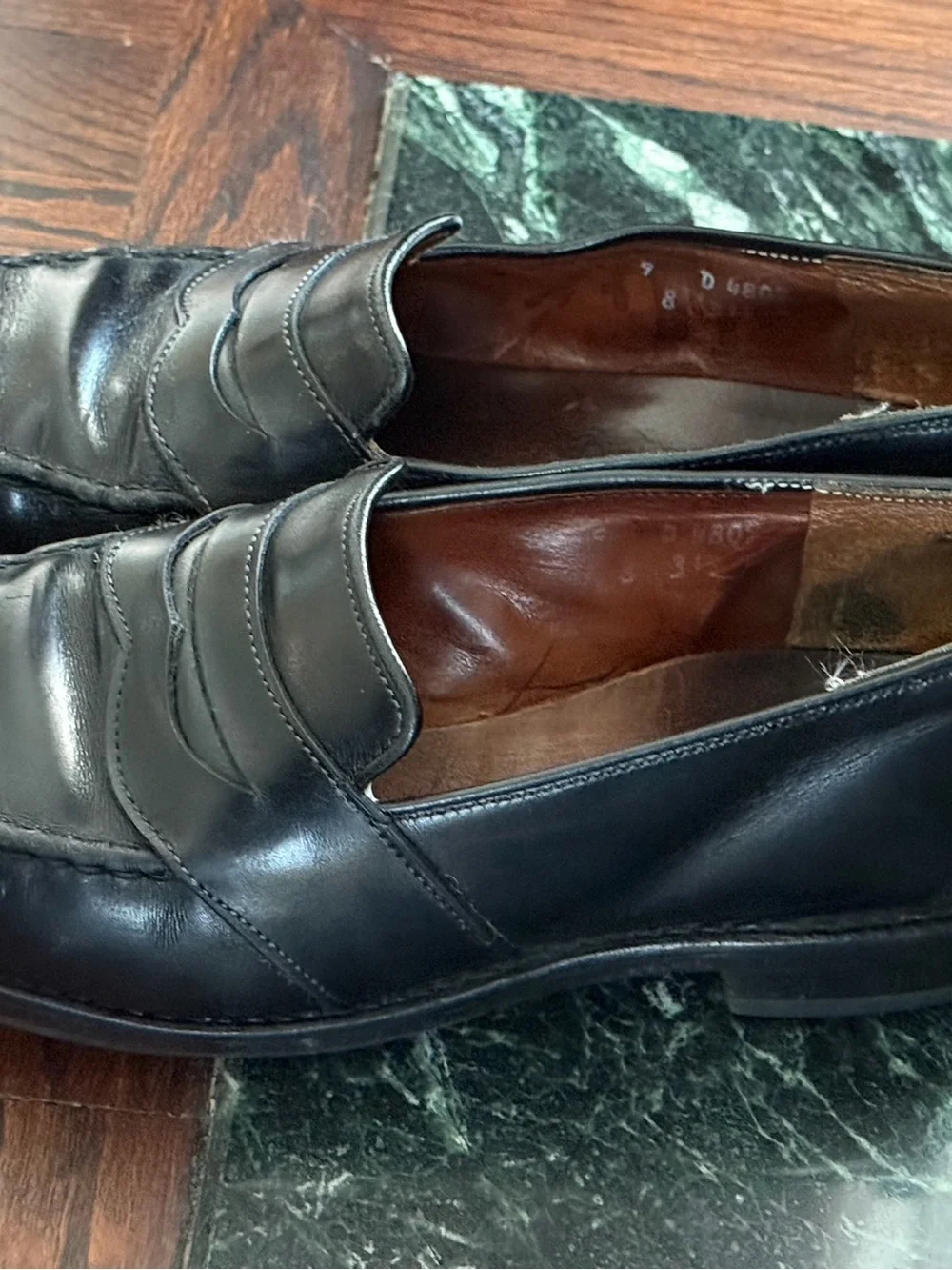 WEALTHY ALLEN EDMONDS Men's Black Leather Penny Loafers -